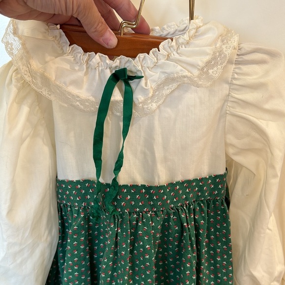Winnie the Pooh, vintage Swiss floral, green and red white with ruffles dress 4T - Picture 2 of 16